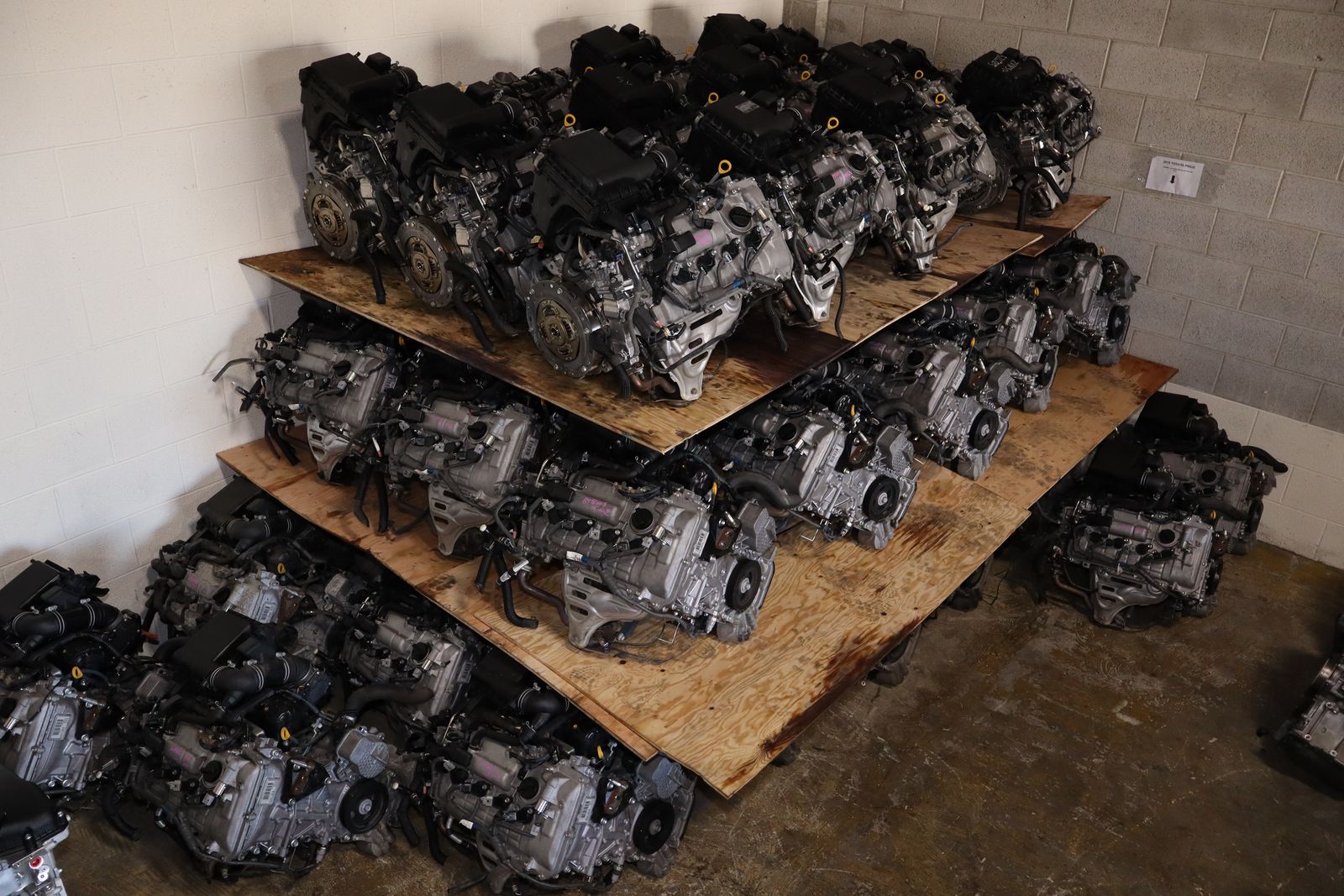 2010-2015 Toyota Prius Engine 1.8L Hybrid Motor JDM 2ZR FXE 4CYL