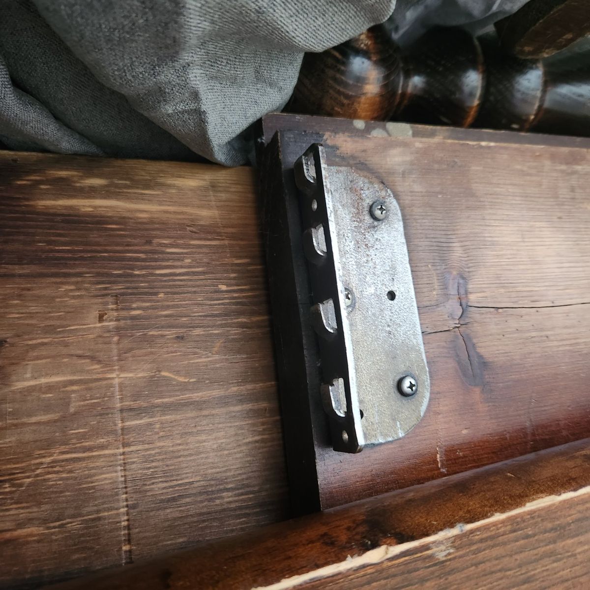 Main image 4