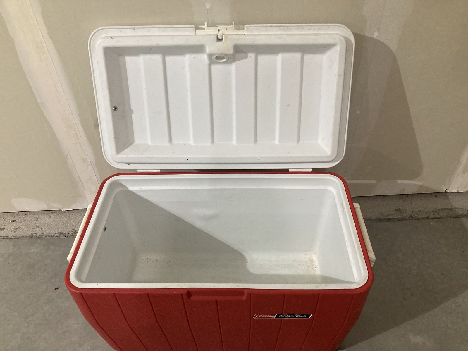 Main image 3