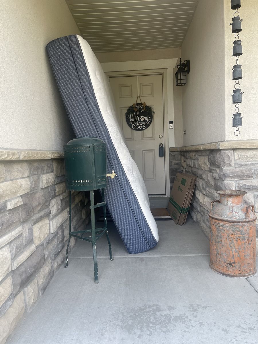 King Size Mattress - Free Pickup