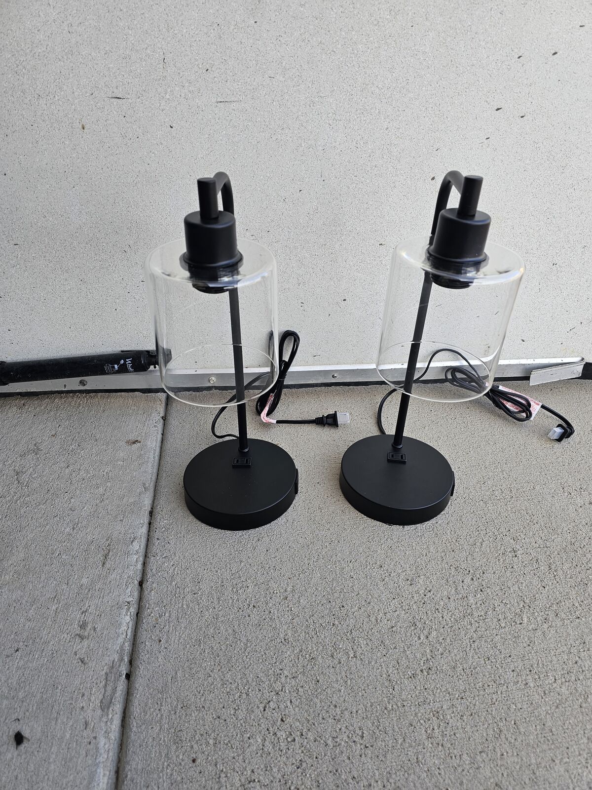 NEW BLACK TABLE LAMP WITH PHONE CHAGERS ( 2 AVAILABLE)