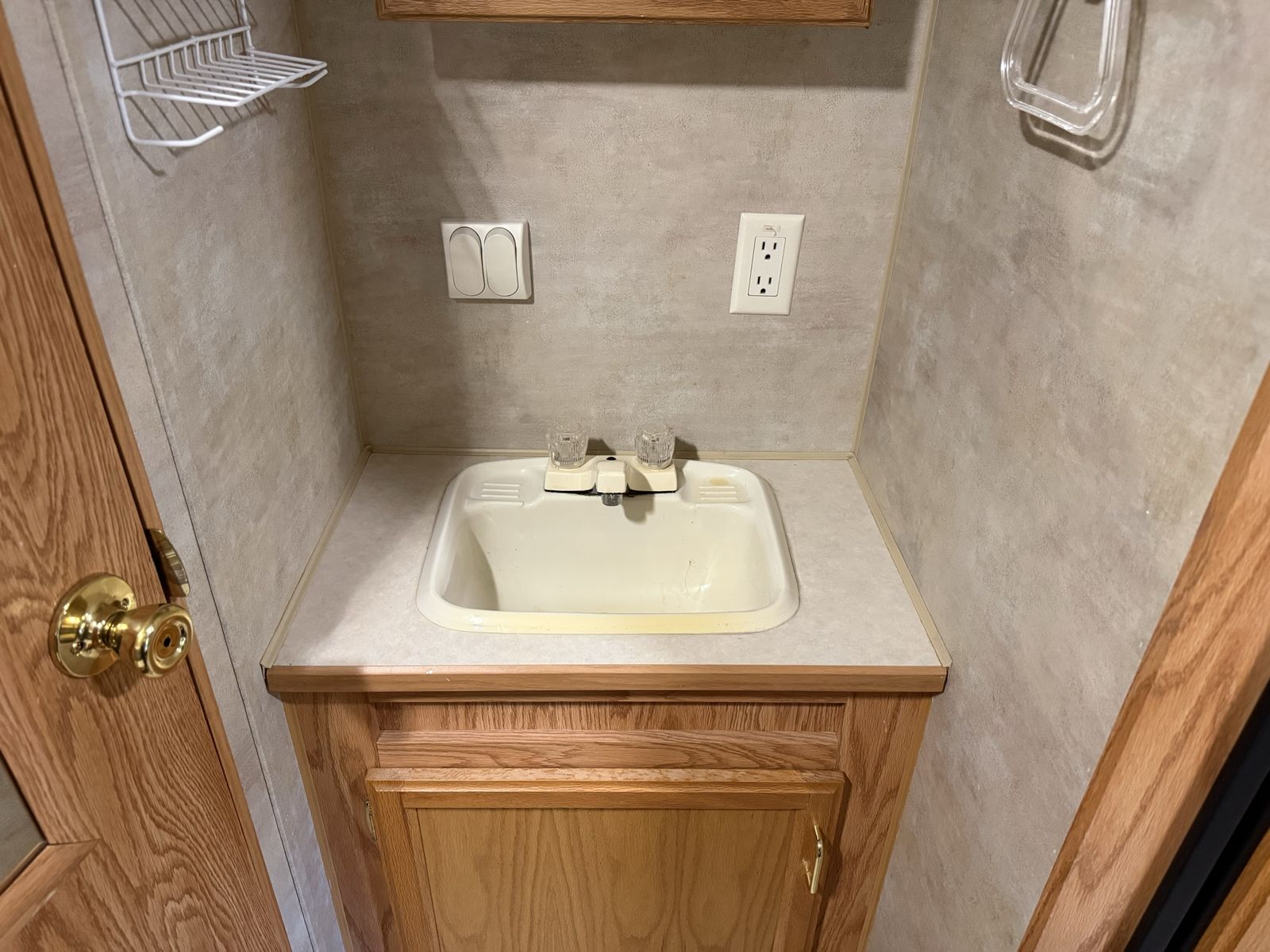 Main image 10