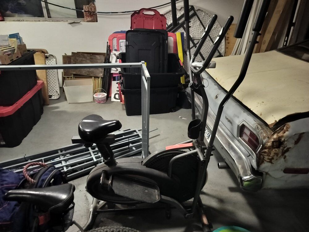 elliptical/exercise bike