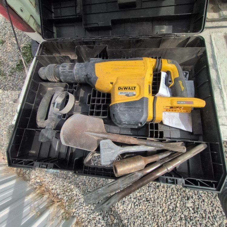 DeWalt 60v Flexvolt Chipping Hammer