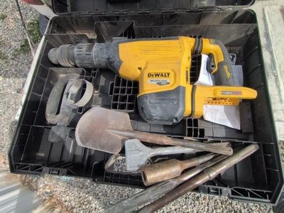 DeWalt 60v Flexvolt Chipping Hammer