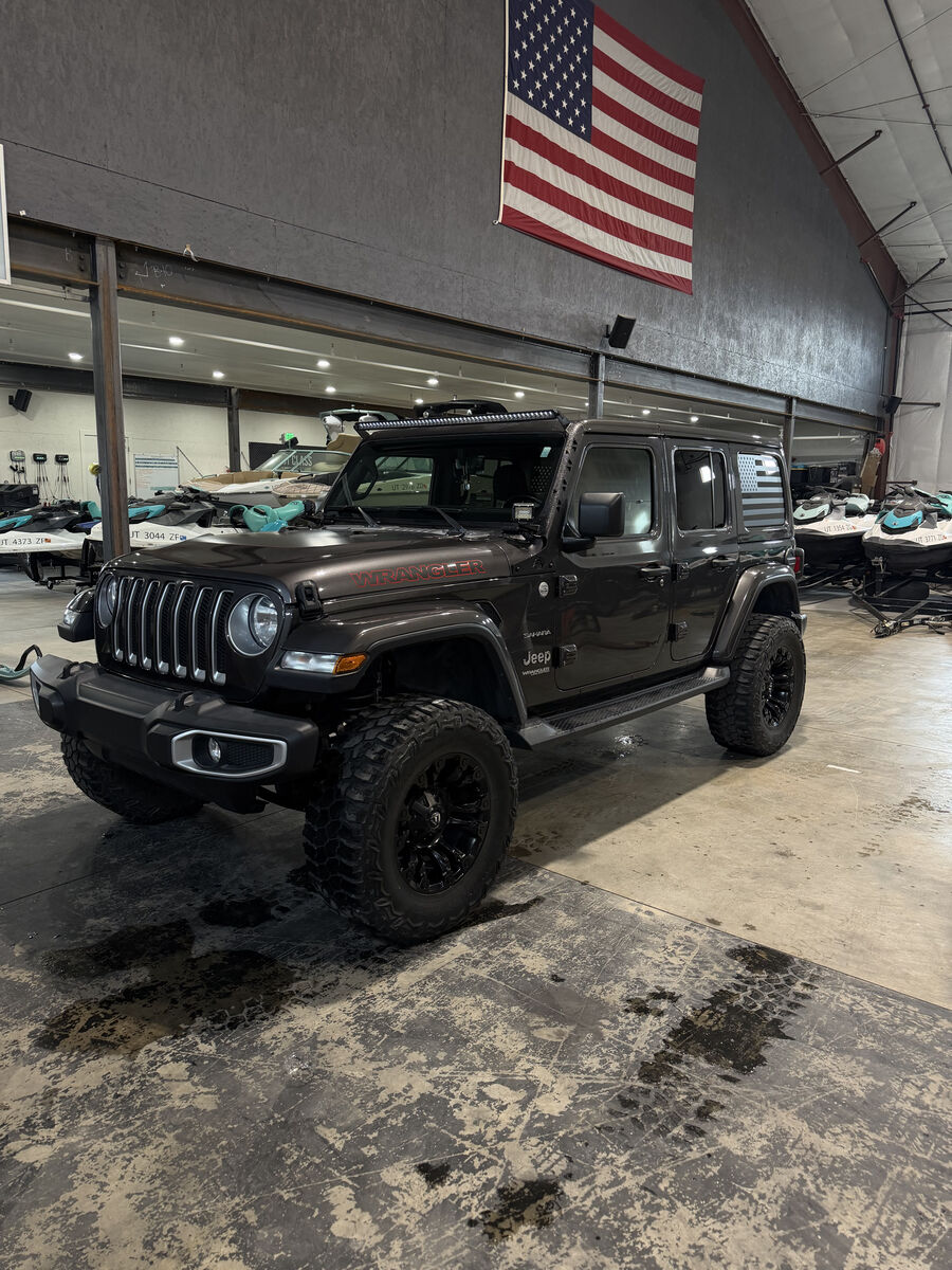 2020 JEEP WRANGLER Sahara