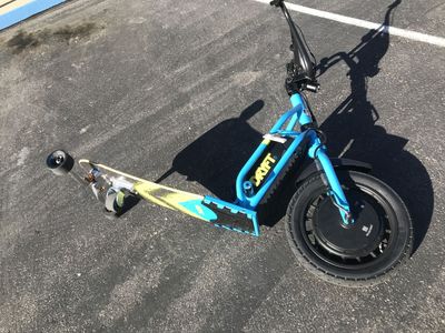 New in the box Dryft Board drift board more fun that a one wheel !