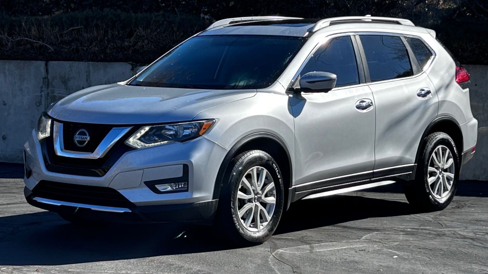2018 NISSAN ROGUE SV