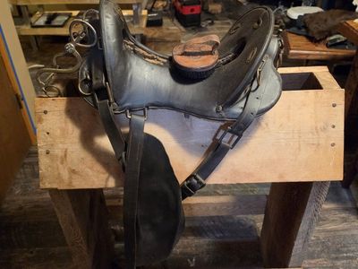U.S. Model 1904 McClellan Cavalry Saddle w/brush