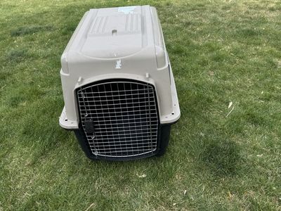 Ultra Vari Kennel Airline Approved Dog Crate M-L