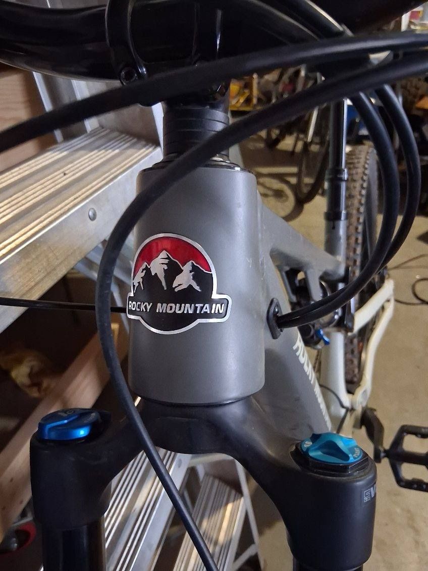 Rocky Mountain Alloy 50 Mountain Bike