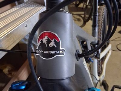 Rocky Mountain Alloy 50 Mountain Bike