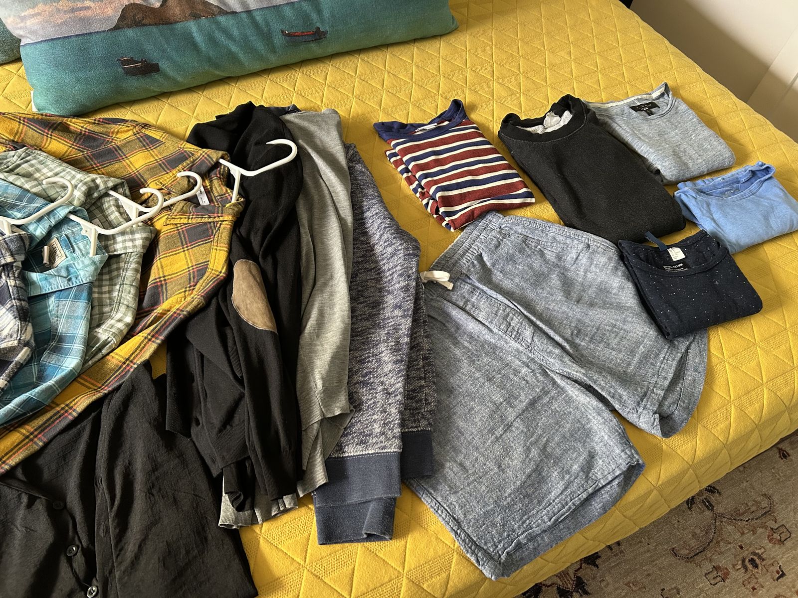 Men’s Medium Clothing $5 EACH
