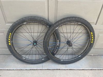 Industry 9 Pillar Trail 240C Boost Lefty wheelset (29")