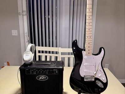 Fender Squier Stratocaster Electric Guitar Bundle Peavey Solo Combo Amp-Bose Headset-Cables-Wireless Transmitters