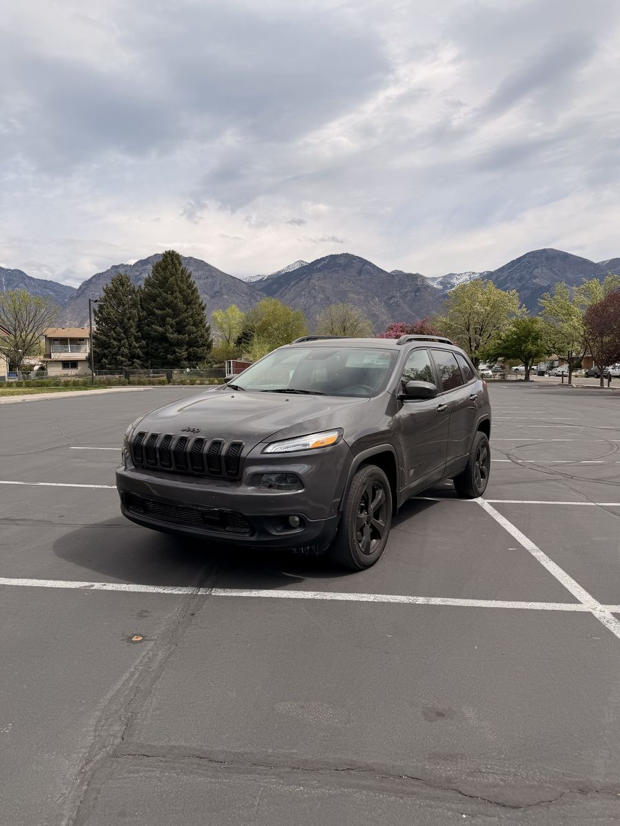 2017 Jeep Cherokee Altitude