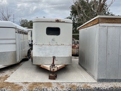 Logan 3 horse slant