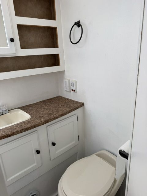 Main image 8