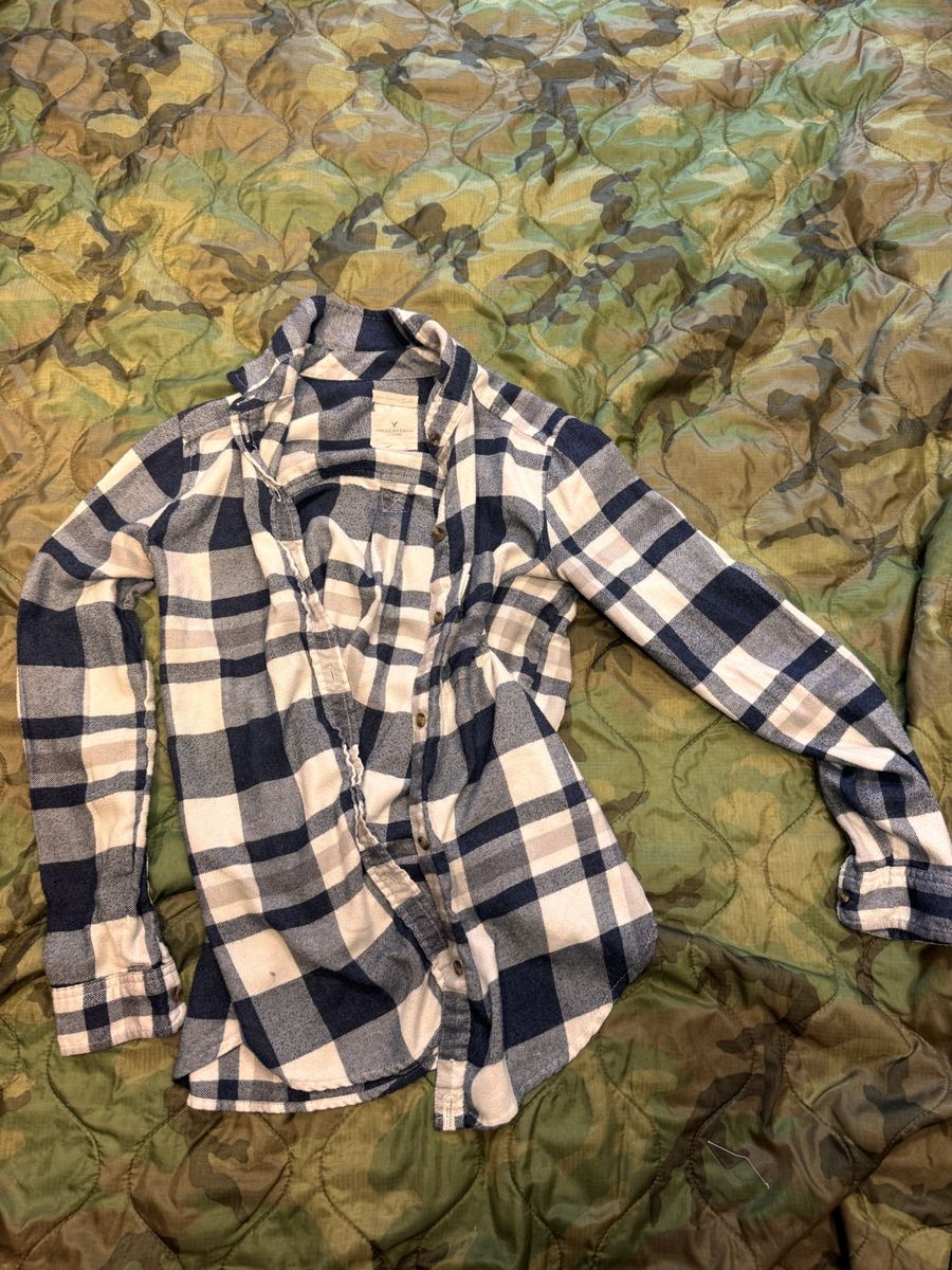 American Eagle Buffalo Plaid Flannel - XS Boyfriend Fit