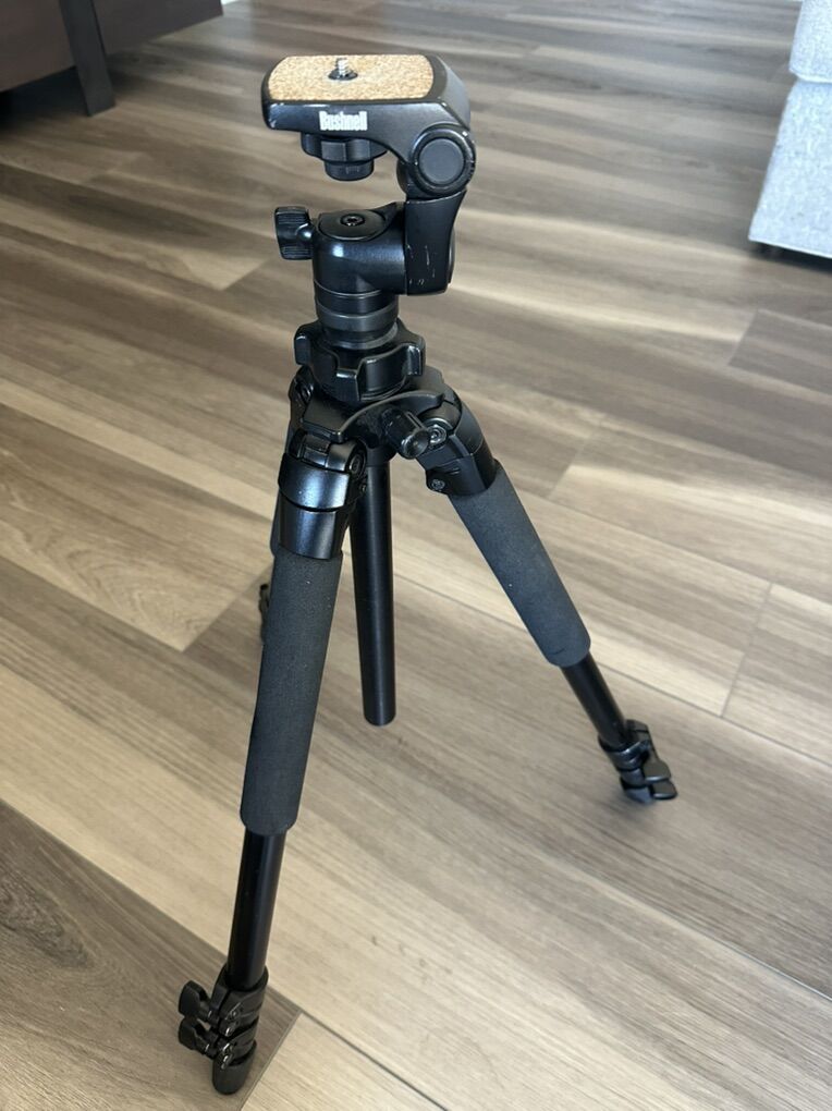 Bushmell Tripod