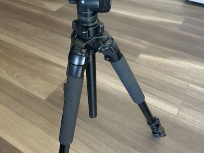 Bushmell Tripod
