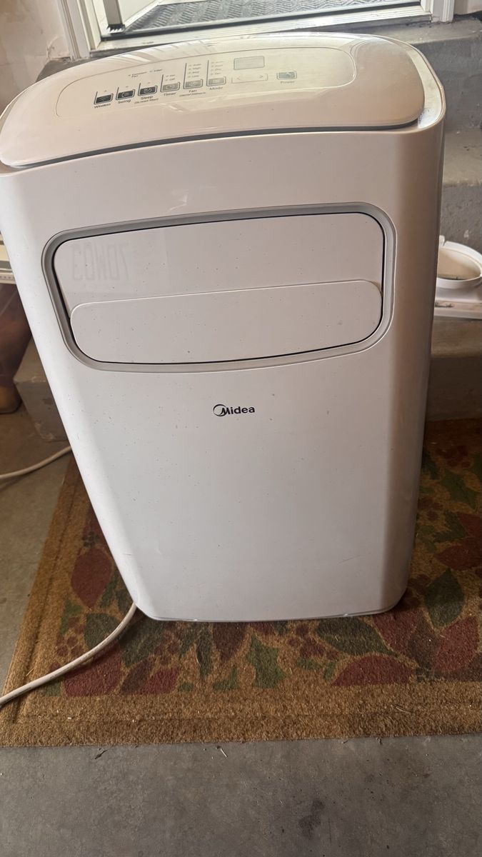 Midea Portable Air Conditioner Unit - White