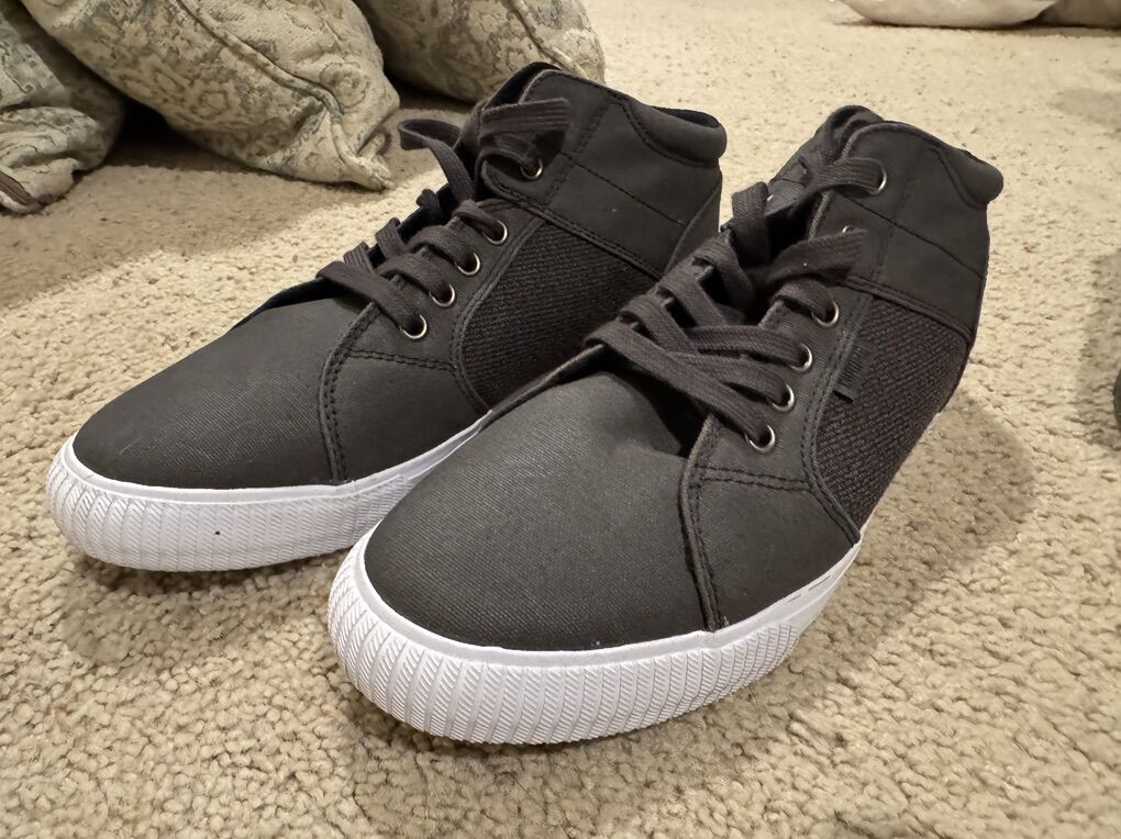 Chrome Mens Shoes NEW Size 10