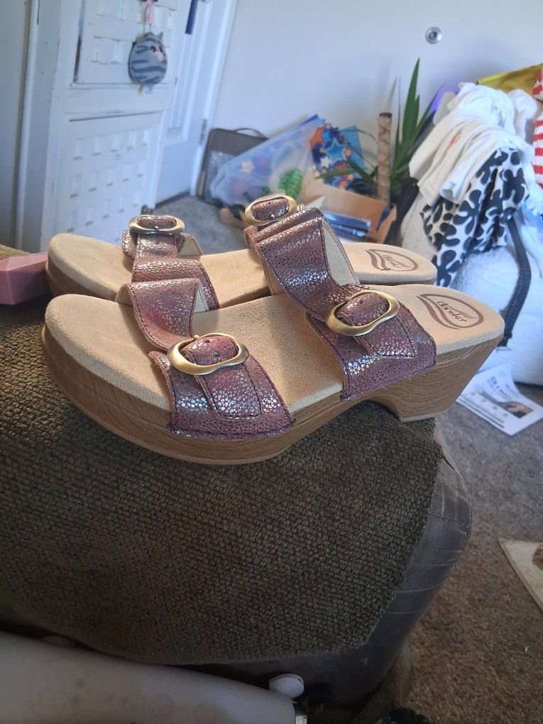 Dansko pink metallic Leather Upper Shoes, Size 39 (EU)
