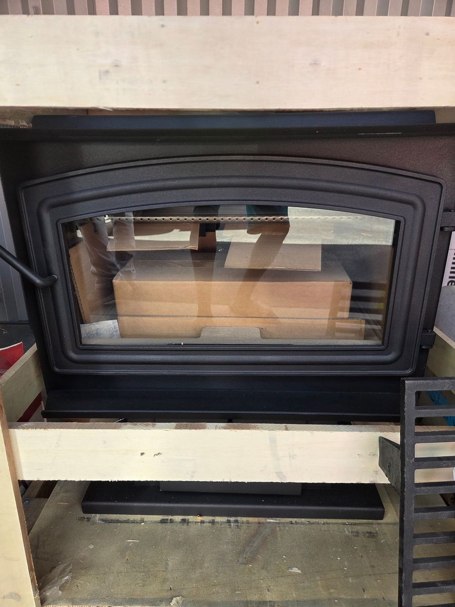 Woodpro 2000 wood burning stove