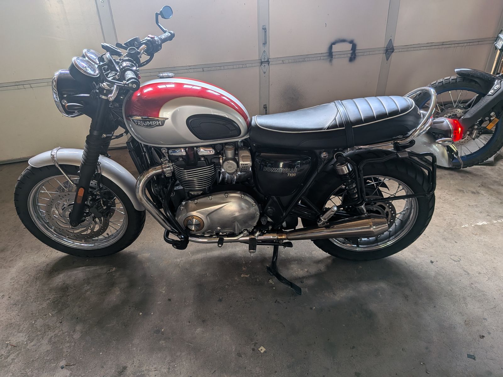 2016 triumph t120 Bonneville