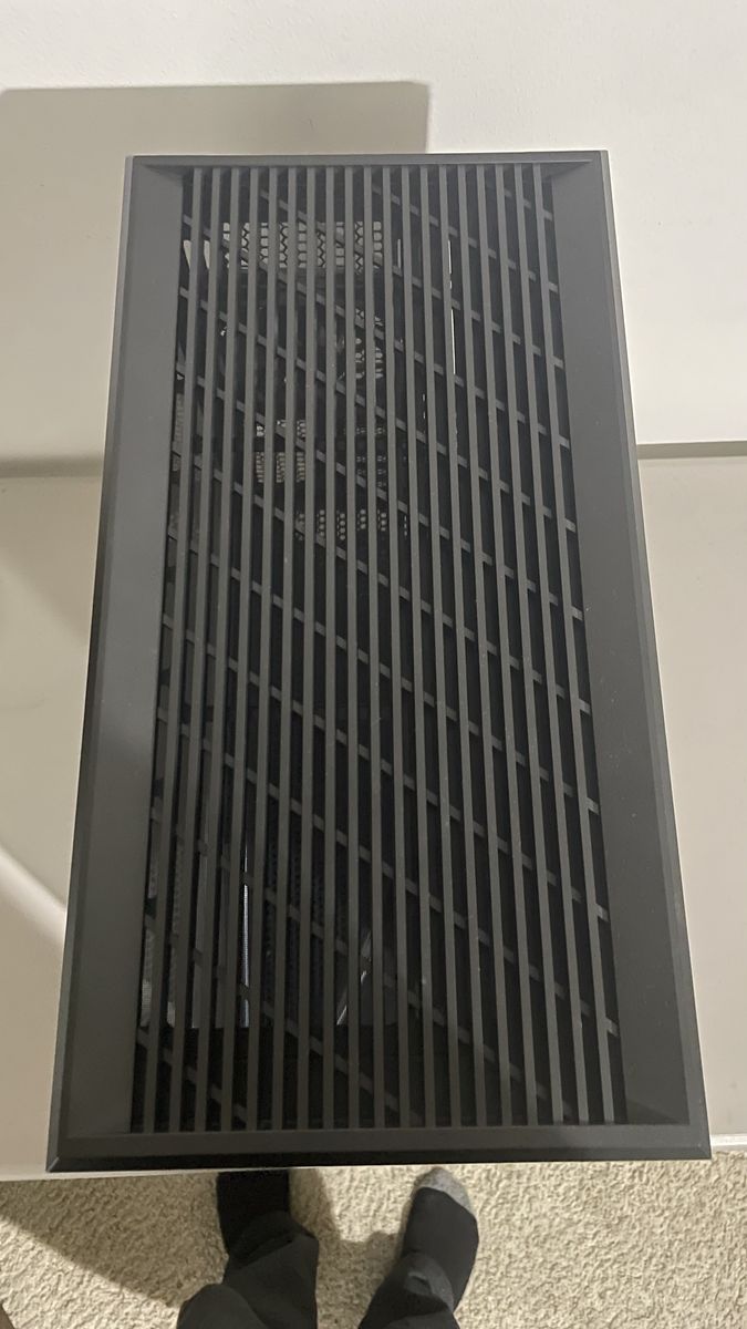Main image 6