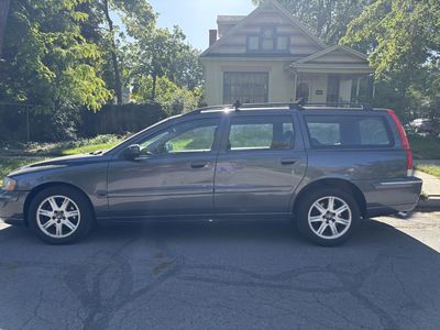 2005 Volvo V70 2.5T