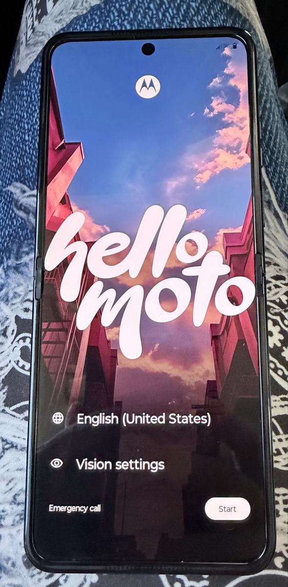 Motorola flip phone 2024 unlocked