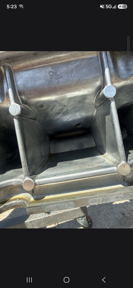 Main image 6