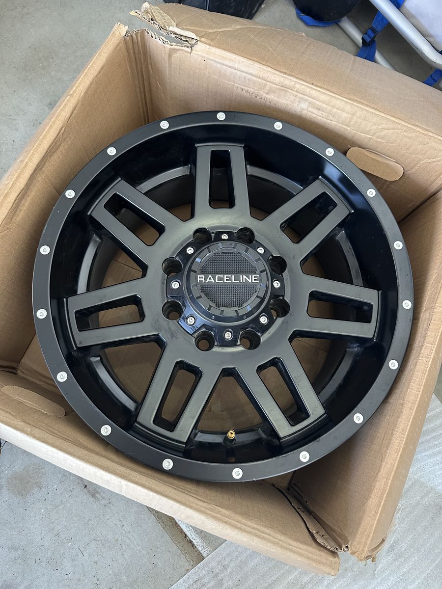 1 Rim 18 In 8 Lug