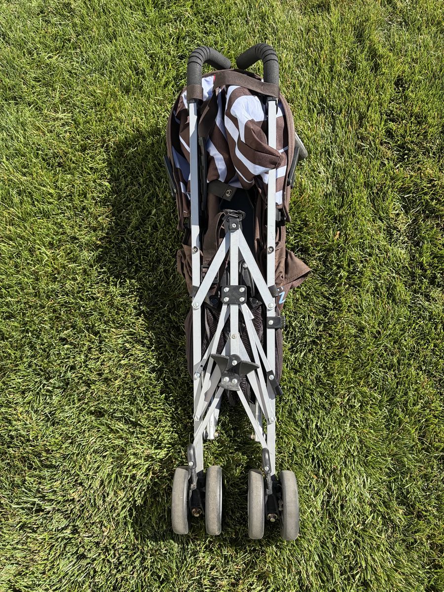 Main image 6