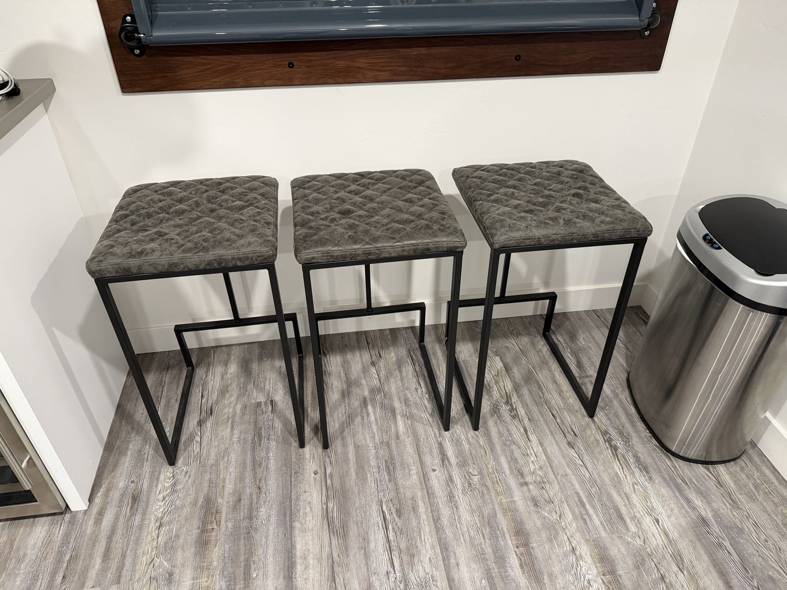 3 Counter height Stools
