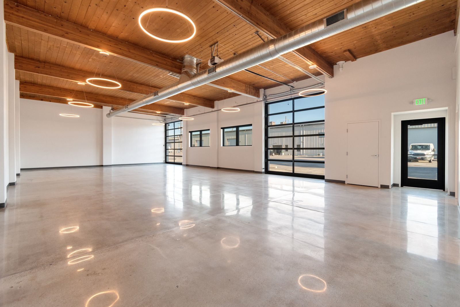 3,020 SF Flex Space in Downtown SLC- Glass Overhead Doors- HVAC Throughout