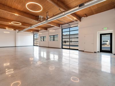3,020 SF Flex Space in Downtown SLC- Glass Overhead Doors- HVAC Throughout