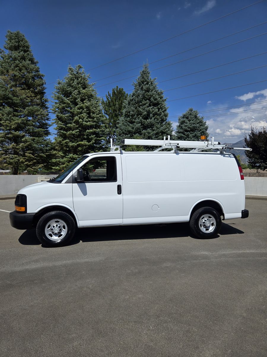 2017 Chevrolet Express 2500 