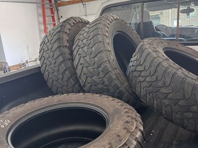 Set of 4 Toyo Open Country M/T 37X13.50R20LT Off-Road Truck Tires - Used, Great Condition