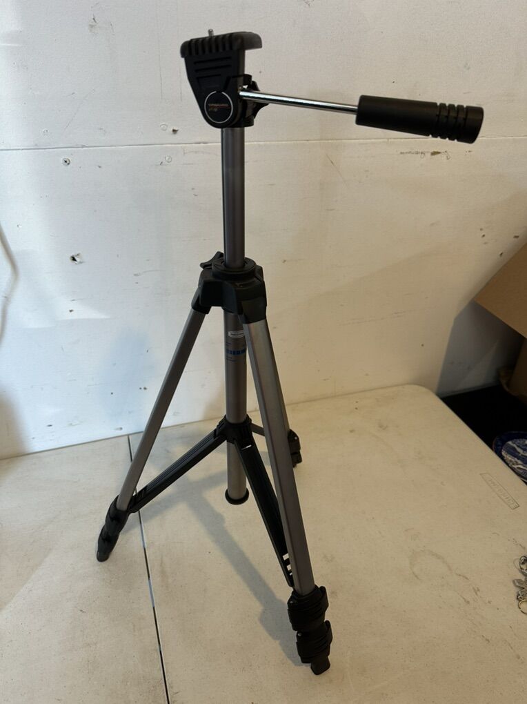 Vanguard VT-112 Camera Tripod