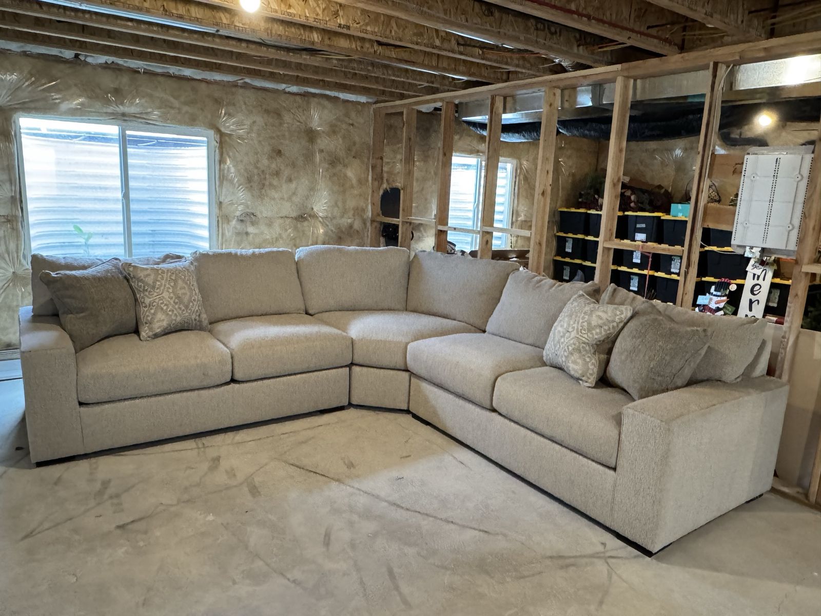 Ashley Ballyton 3 Piece Sectional