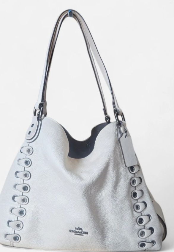 Coach Edie Link Grommet Detail Leather Shoulder Handbag In Cream