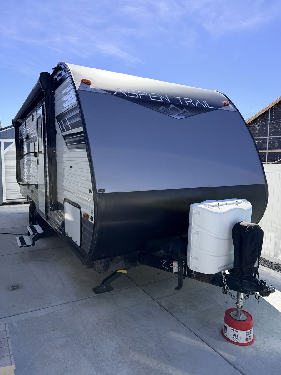 2021 Aspen Trail by Dutchman bumper pull trailer