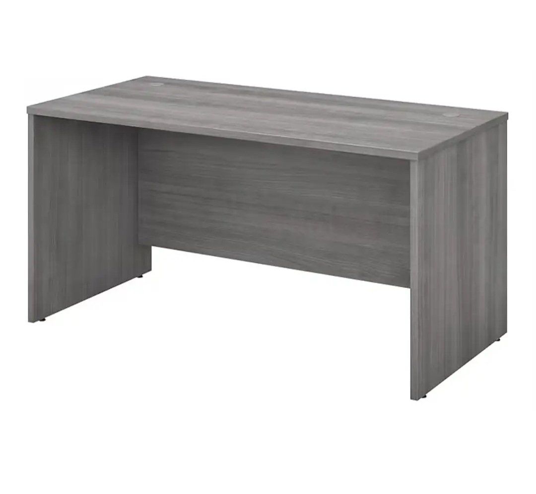 Office Desk in Platinum Gray