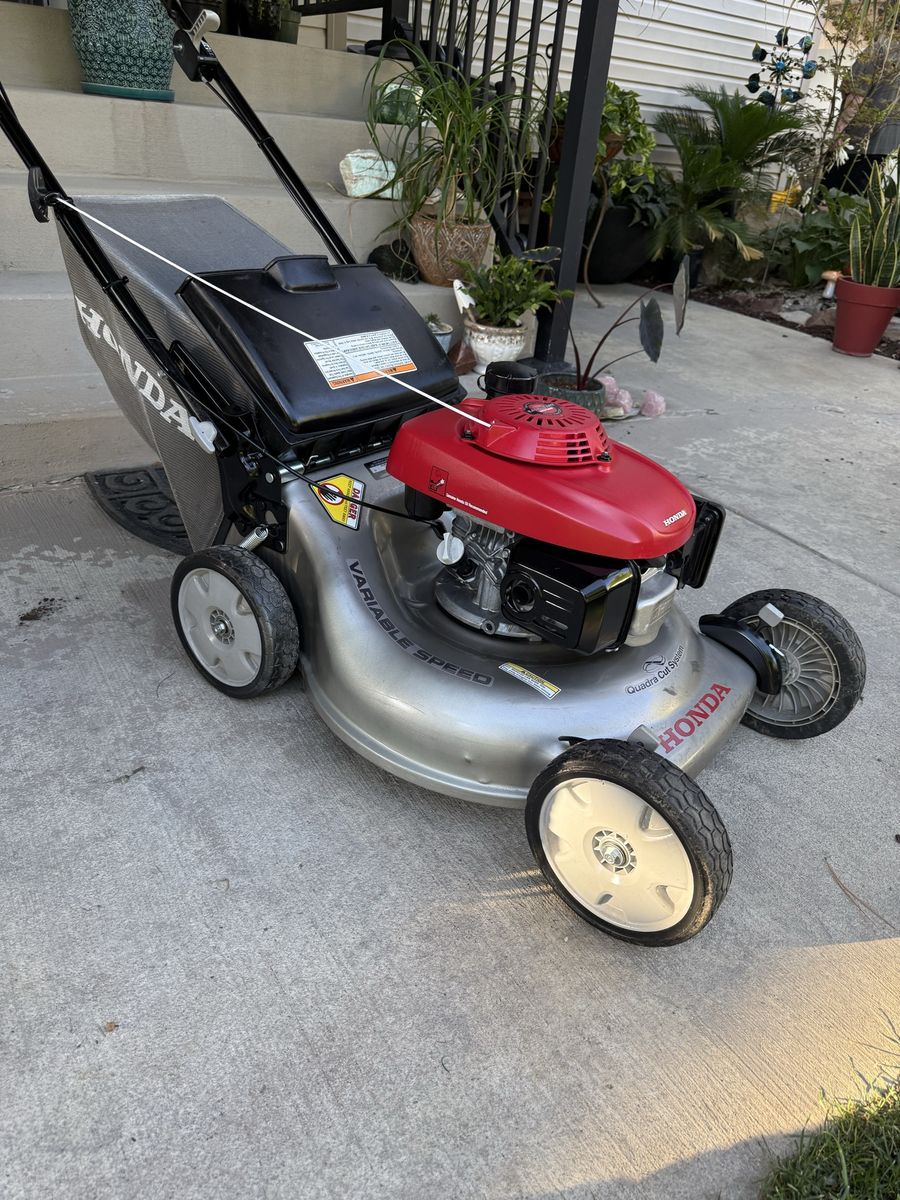 Honda HRR 216