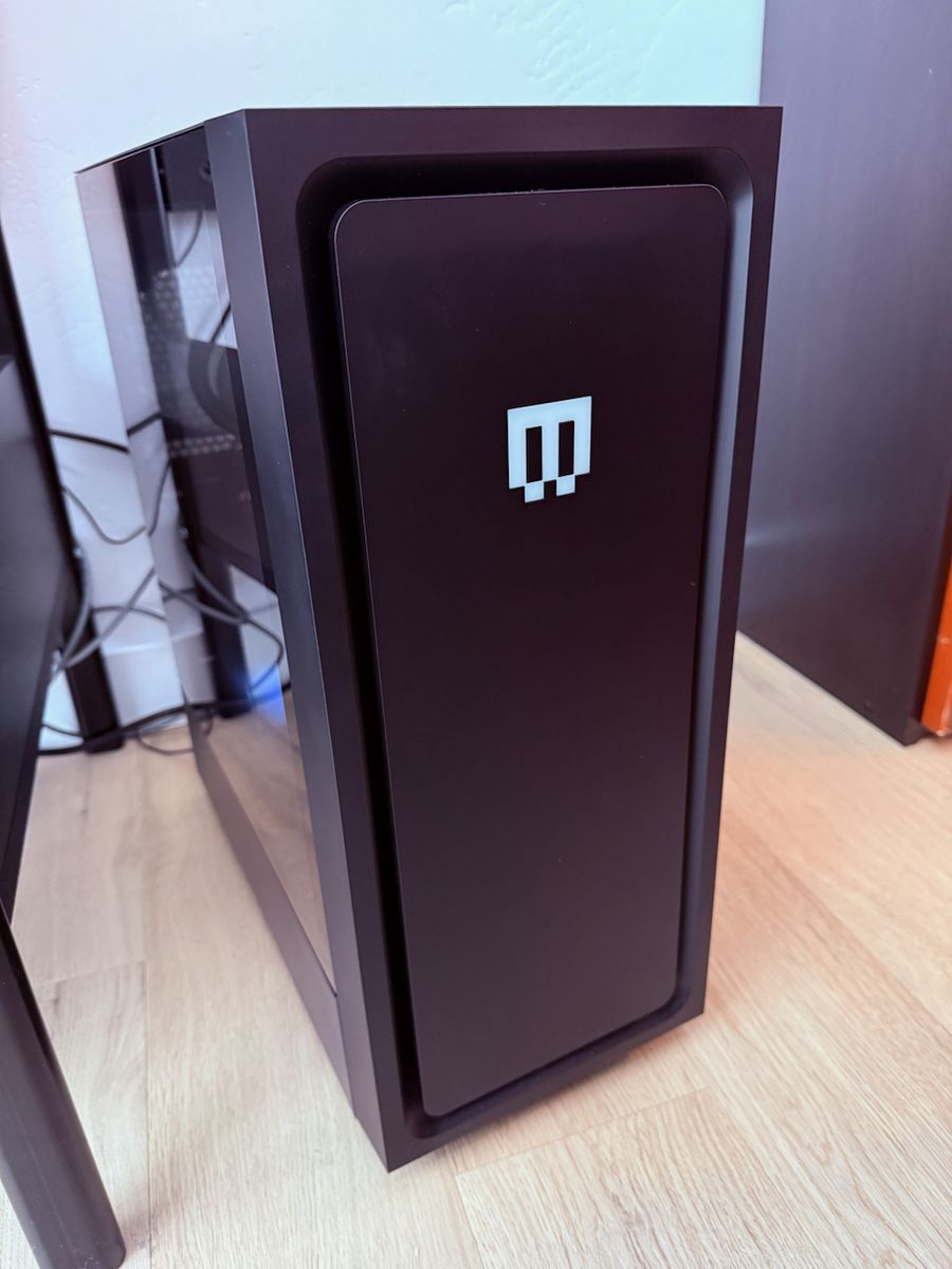 Main image 4