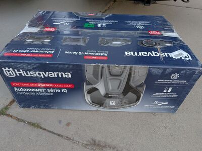 HUSQVARNA 410iQ AUTOMOWER .5 ACRE COMPATIBLE WIRE FREE ROBOT LAWN MOWER