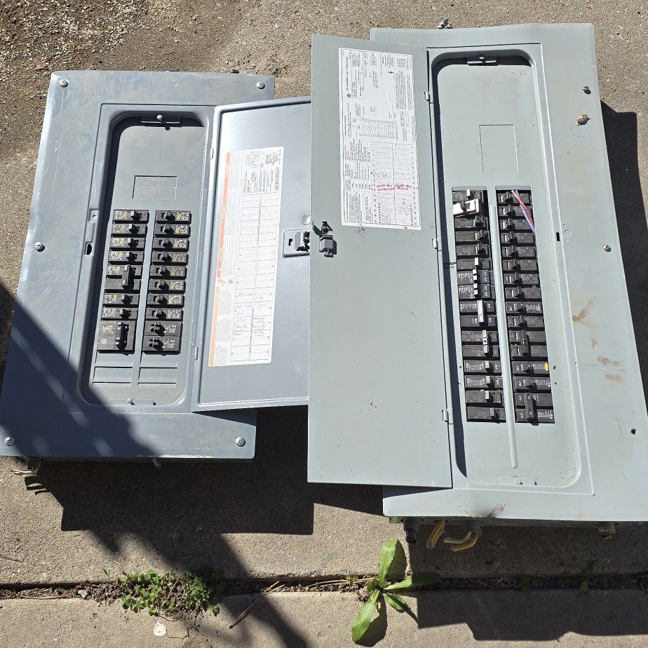 2 circuit boxes
